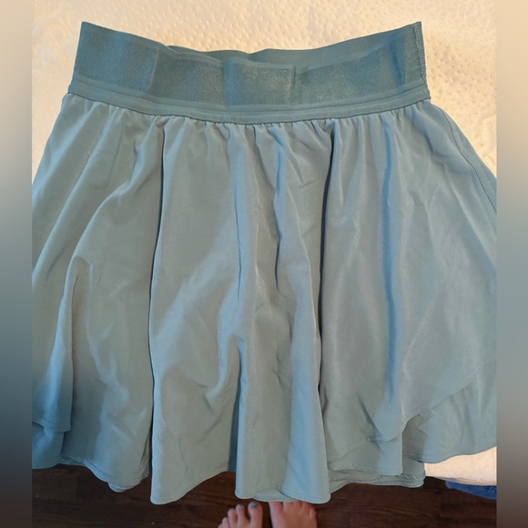 Lululemon Court Rival High-Rise Skirt size 2 - Picture 2 of 5